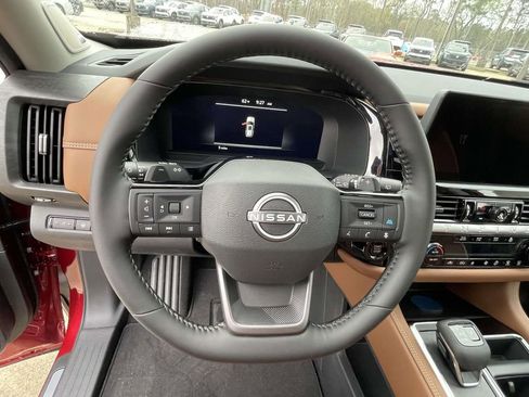 New 2026 Nissan Pathfinder Platinum image 19