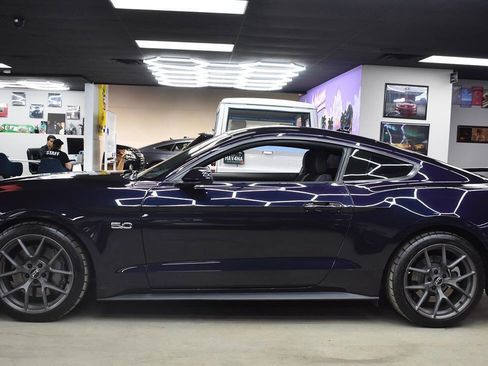Used 2022 Ford Mustang GT RWD image 8