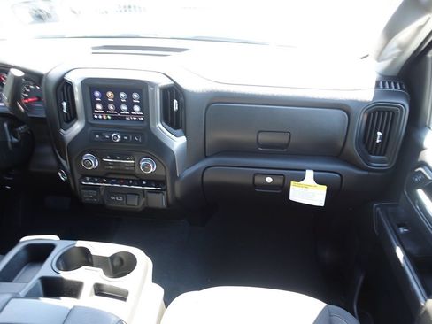 Used 2025 Chevrolet Silverado 2500 Custom w/ Custom Value Package AWD/4WD image 43