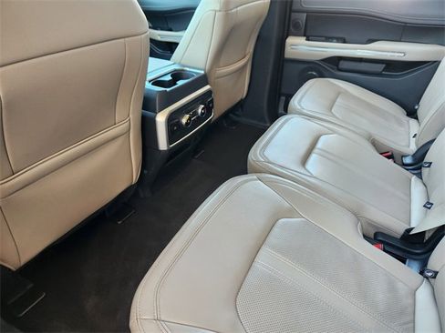 Used 2024 Ford Expedition Max Limited image 30