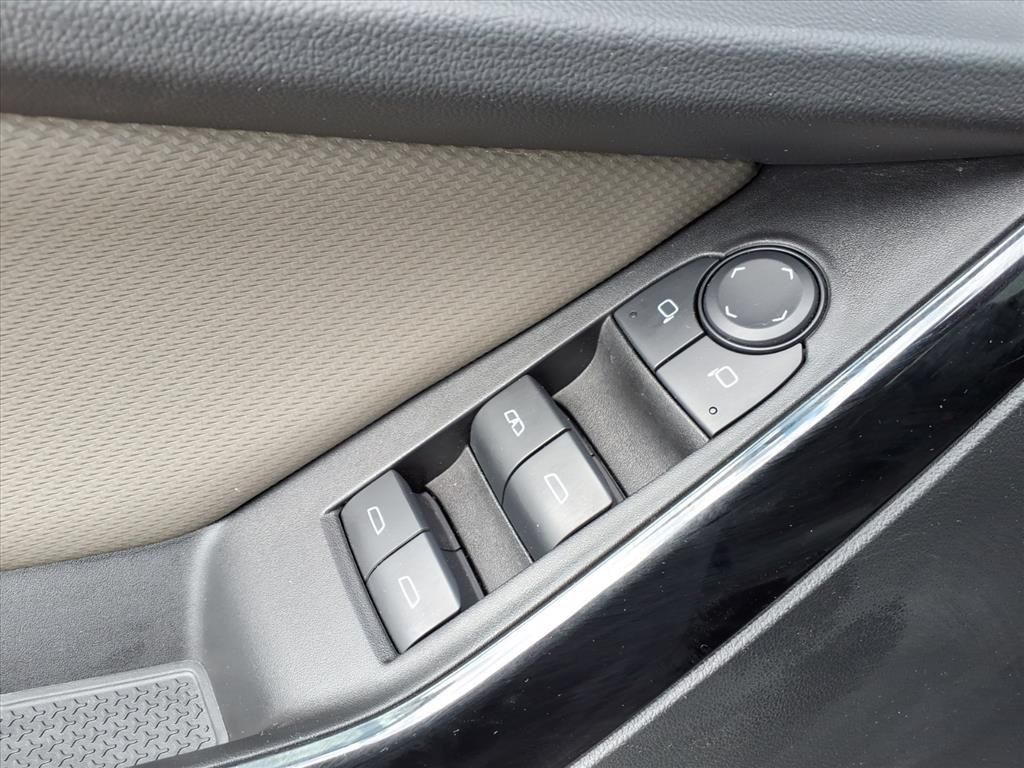 Used 2025 Chevrolet Equinox LT w/ Convenience Package II FWD image 19