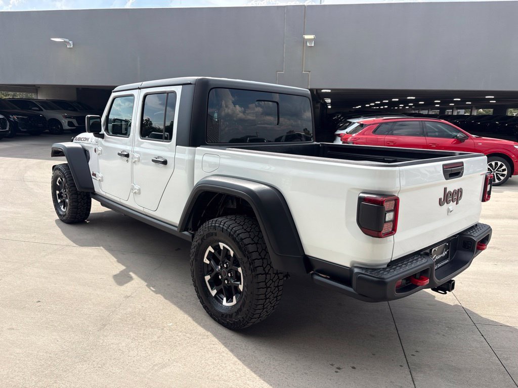 Used 2026 Jeep Gladiator Rubicon AWD/4WD image 8