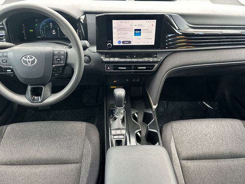 Certified 2025 Toyota Camry LE image 17