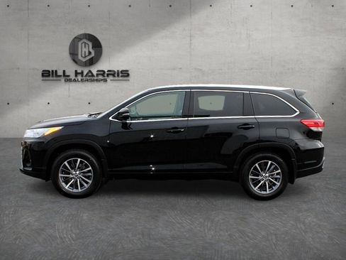 Used 2018 Toyota Highlander XLE image 4