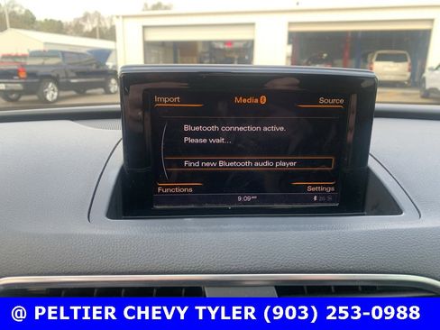 Used 2015 Audi Q3 2.0T Prestige w/ Prestige Package image 19