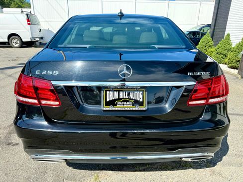 Used 2014 Mercedes-Benz E 250 BlueTEC Sedan image 4
