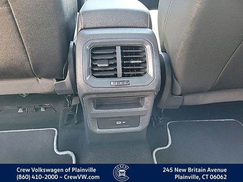 Used 2023 Volkswagen Taos SE w/ Panoramic Sunroof Package image 50