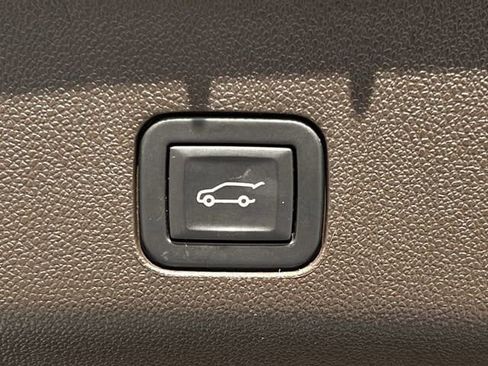 Certified 2023 Cadillac Escalade Sport w/ Touring Package image 29