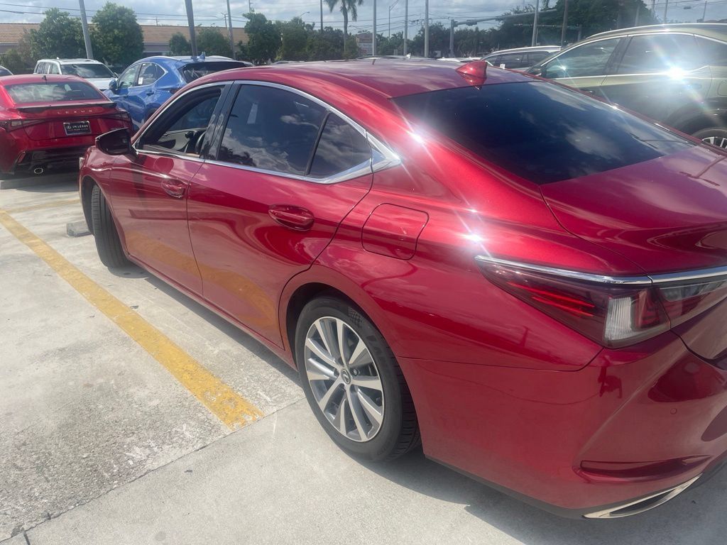 Used 2021 Lexus ES 350 w/ Premium Package FWD image 6