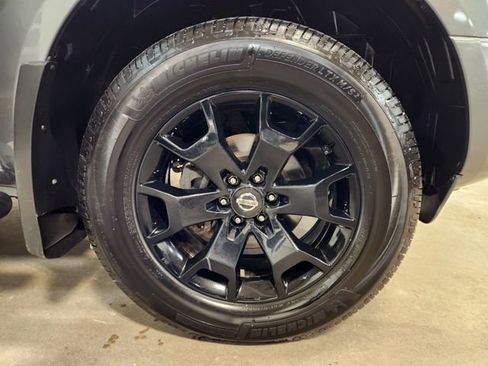 Used 2020 Nissan Frontier SV w/ Midnight Edition Floor Mats image 34