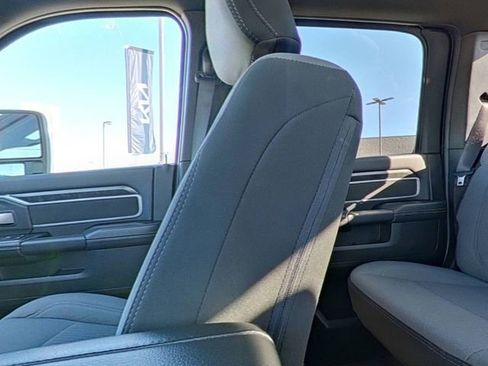 Used 2024 RAM 2500 Big Horn image 25
