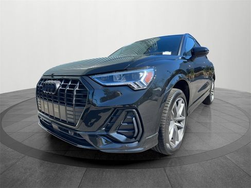 Used 2025 Audi Q3 2.0T Premium w/ Convenience Package image 1