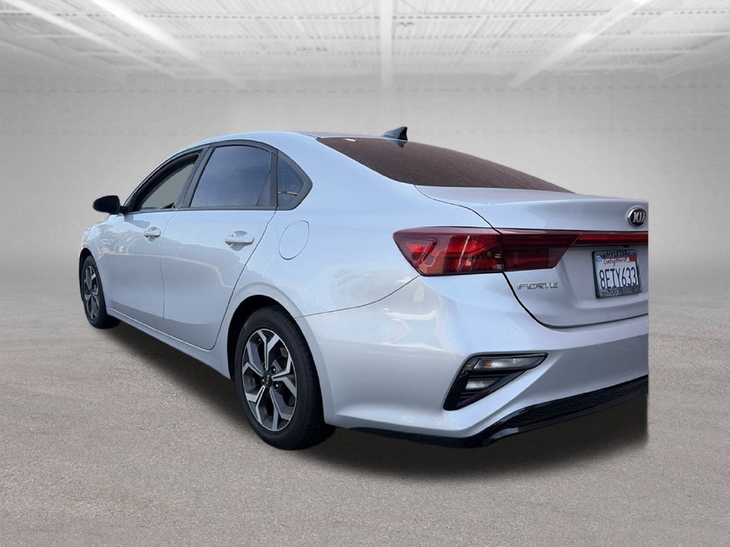 Used 2019 Kia Forte LXS FWD image 2