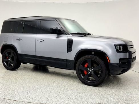 Used 2023 Land Rover Defender 110 X image 3