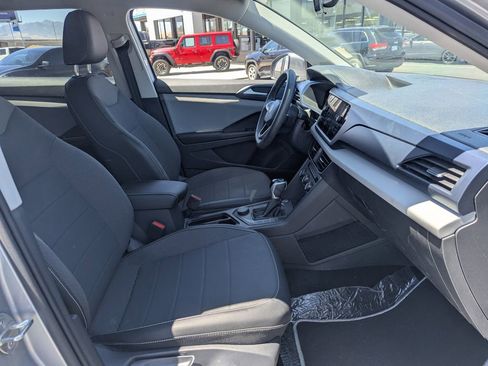 Used 2022 Volkswagen Taos SE image 35