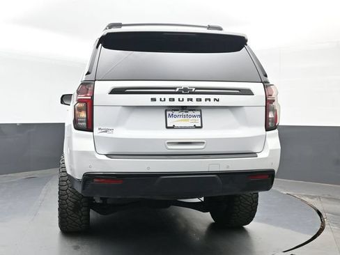 Used 2023 Chevrolet Suburban Z71 w/ Luxury Package AWD/4WD image 13