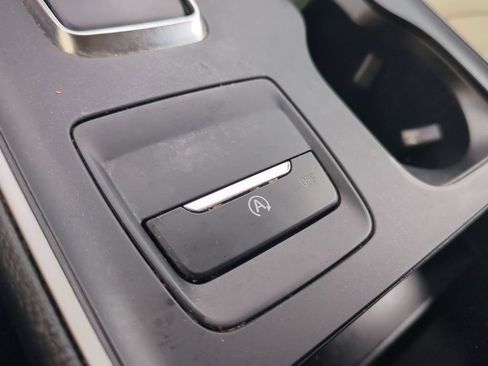 Used 2021 Ford Edge SE FWD image 26