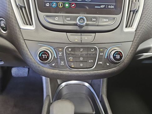 Used 2024 Chevrolet Malibu LT image 22