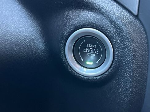 Used 2022 Chevrolet Silverado 1500 Custom image 21