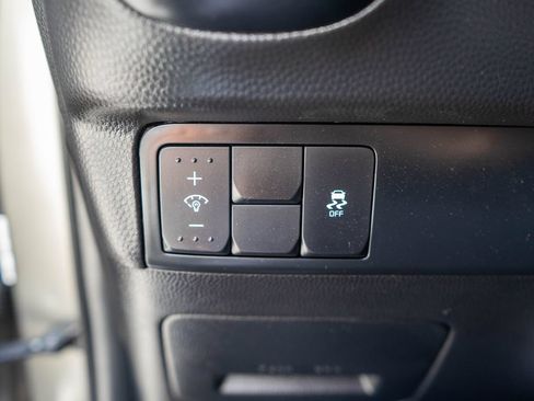 Used 2019 Kia Soul FWD image 17