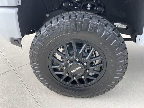 New 2026 Chevrolet Silverado 3500 High Country w/ High Country Premium Package AWD/4WD image 10
