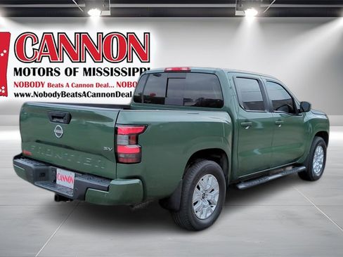 Used 2023 Nissan Frontier SV w/ SV Convenience Package image 5