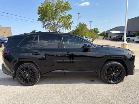 Used 2026 Toyota RAV4 XSE w/ Panoramic Sun Roof Package AWD/4WD image 4