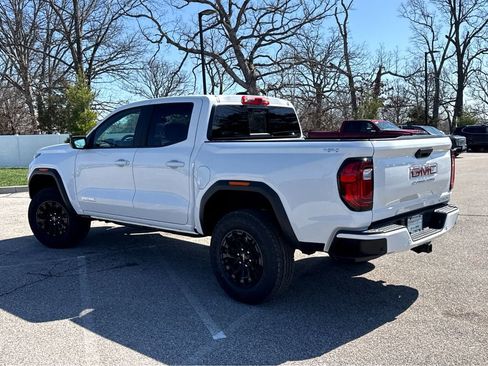 New 2026 GMC Canyon Elevation w/ Convenience Package image 3