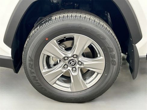 New 2025 Toyota RAV4 LE image 27