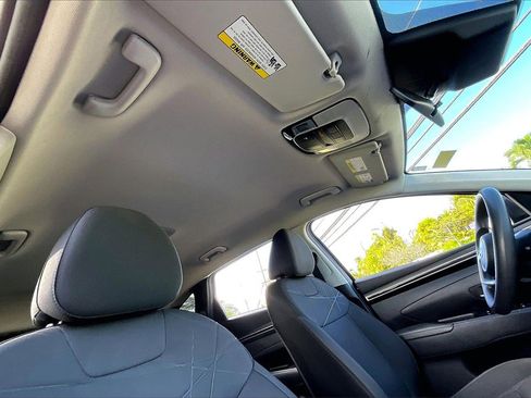 Used 2022 Hyundai Tucson SEL w/ Cargo Package image 17