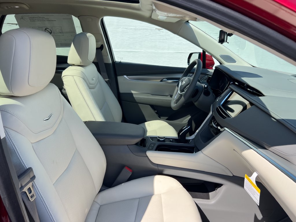 New 2026 Cadillac XT5 Premium Luxury w/ Driver Assist Package FWD image 24