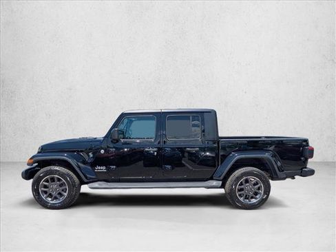 Used 2020 Jeep Gladiator Overland AWD/4WD image 8