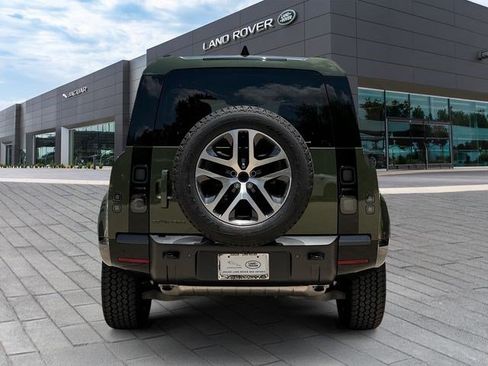 New 2026 Land Rover Defender 110 X-Dynamic SE AWD/4WD image 4