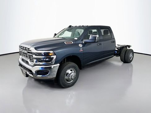 New 2026 RAM 3500 Tradesman w/ Chrome Appearance Group A RWD image 3