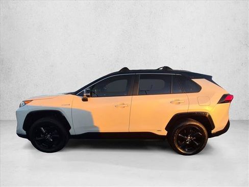 Used 2020 Toyota RAV4 XSE AWD/4WD image 9