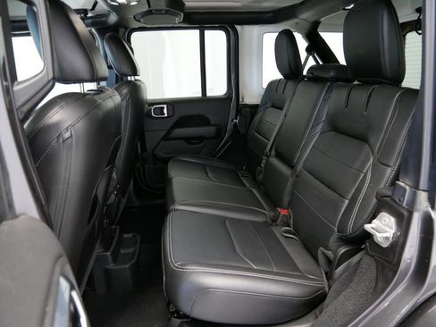 Certified 2022 Jeep Wrangler Unlimited Sahara w/ Cold Weather Group image 11