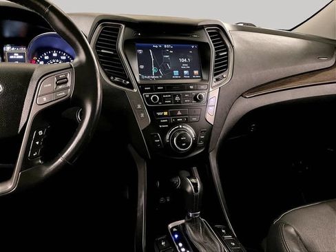 Used 2017 Hyundai Santa Fe Sport w/ 2.0T Ultimate Tech Package 05 FWD image 7