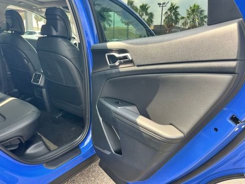 New 2026 Kia Sportage EX w/ EX Panorama Roof Package FWD image 19