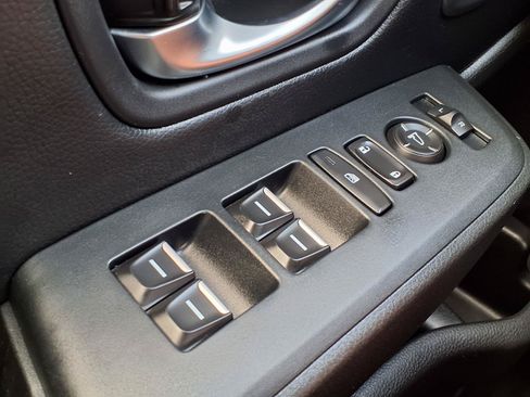 Certified 2025 Honda Pilot EX-L image 10