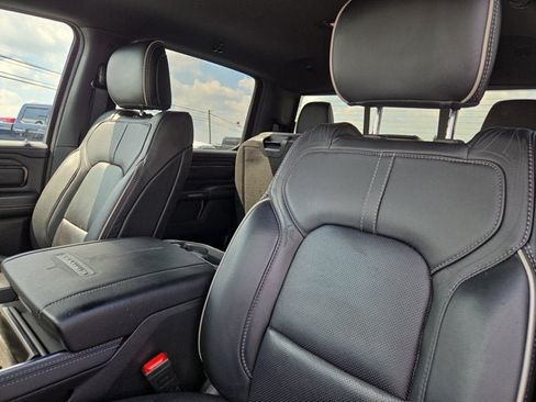 Used 2024 RAM 1500 Limited AWD/4WD image 9