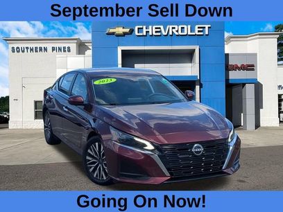 Used 2023 Nissan Altima 2.5 SV