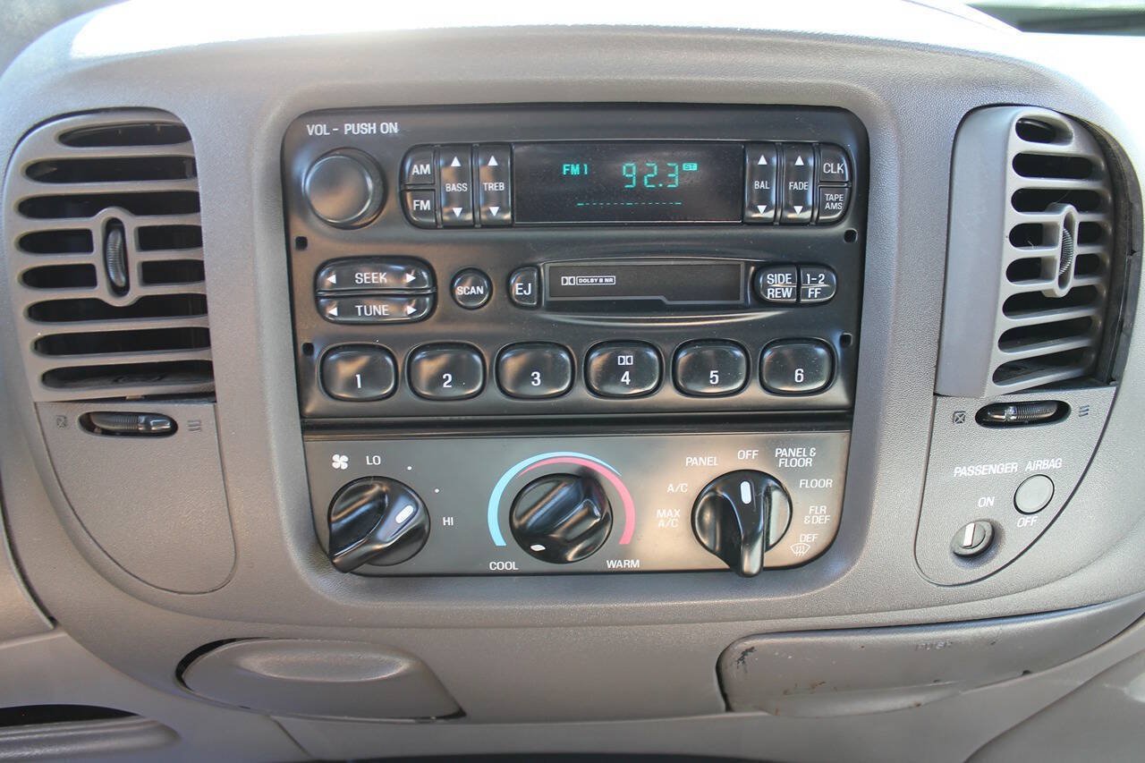 Used 1998 Ford F150 XLT RWD image 30