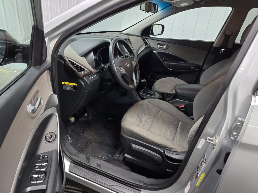 Used 2018 Hyundai Santa Fe Sport FWD image 16