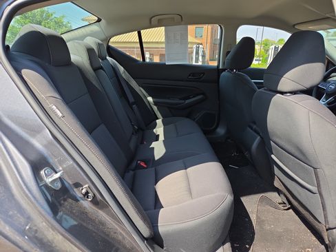 Used 2023 Nissan Altima 2.5 SV FWD image 14