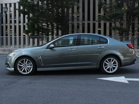 Used 2014 Chevrolet SS RWD image 12