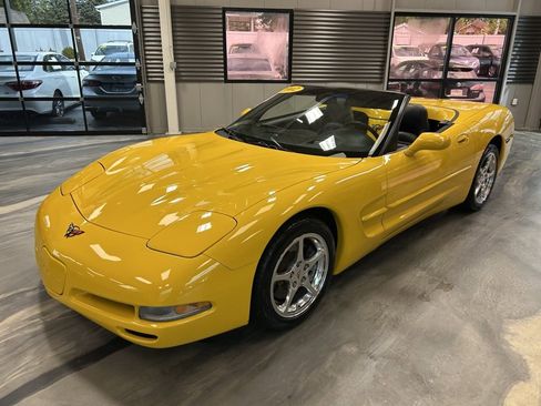 Used 2002 Chevrolet Corvette Convertible w/ Preferred Equipment Group2 image 36