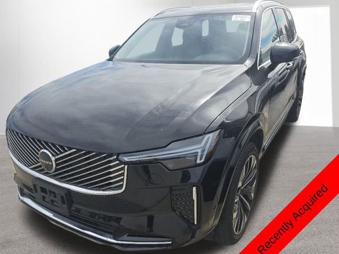 Used 2025 Volvo XC90 B6 Plus image 1
