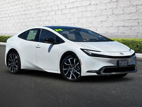 Used 2024 Toyota Prius Prime Premium w/ Advanced Technology Package FWD image 2