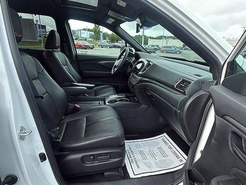 Used 2023 Honda Passport TrailSport image 17