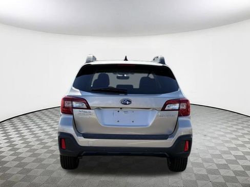 Used 2019 Subaru Outback 2.5i Limited image 10